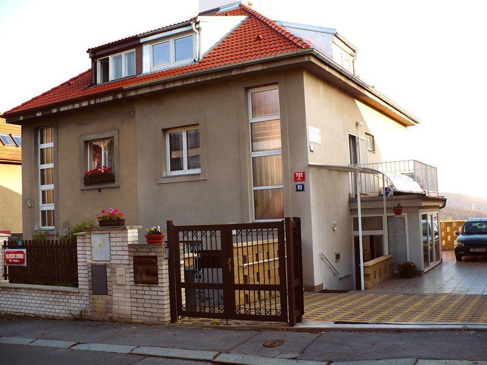 Pension Nika Prague Luaran gambar