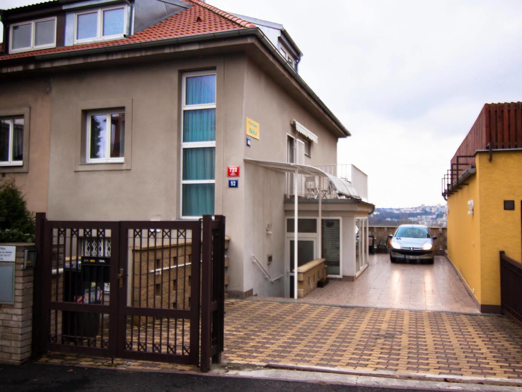 Pension Nika Prague Luaran gambar