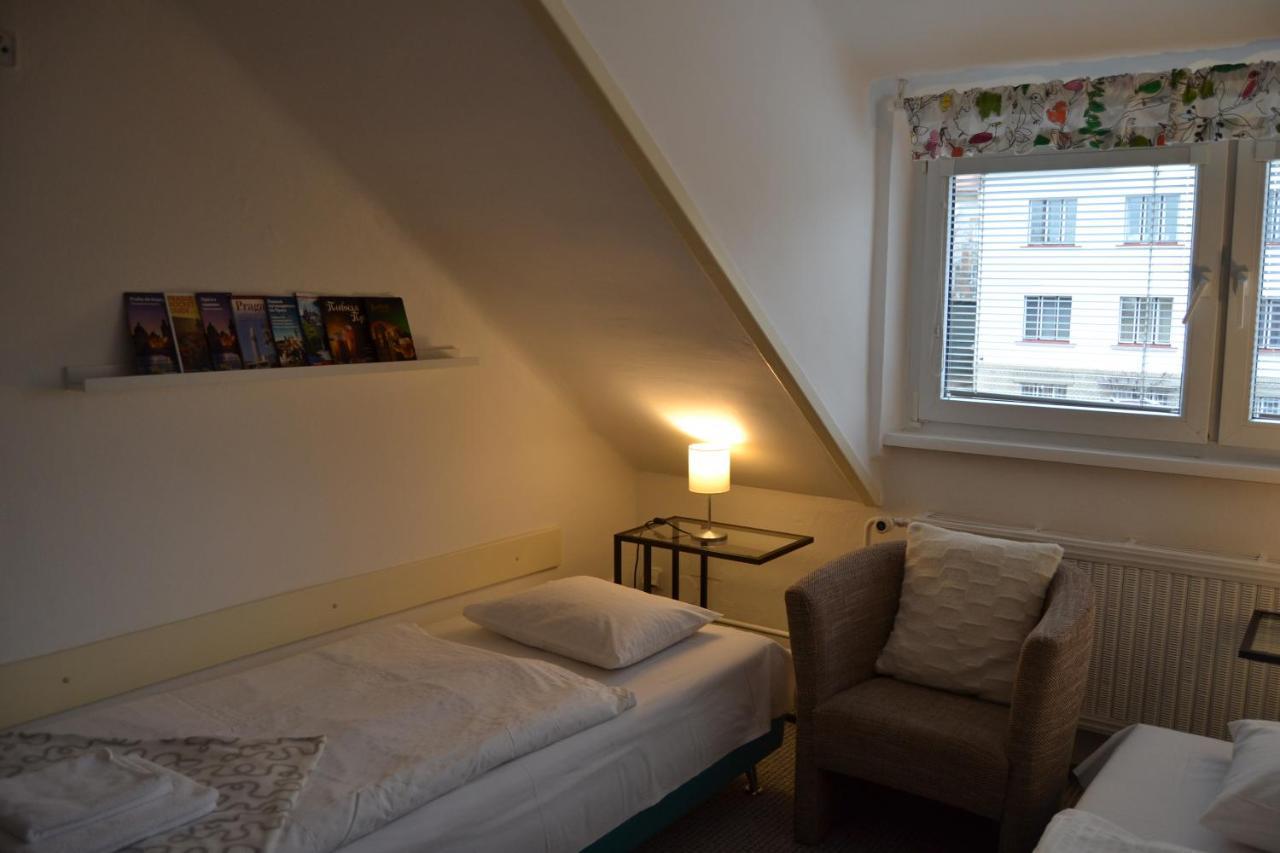 Pension Nika Prague Luaran gambar