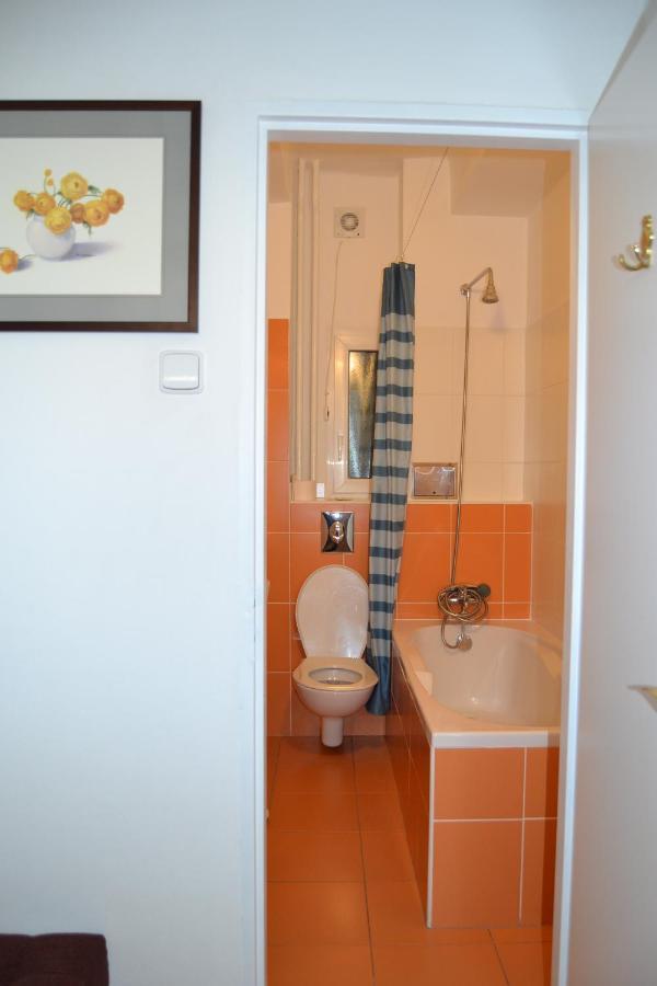 Pension Nika Prague Luaran gambar