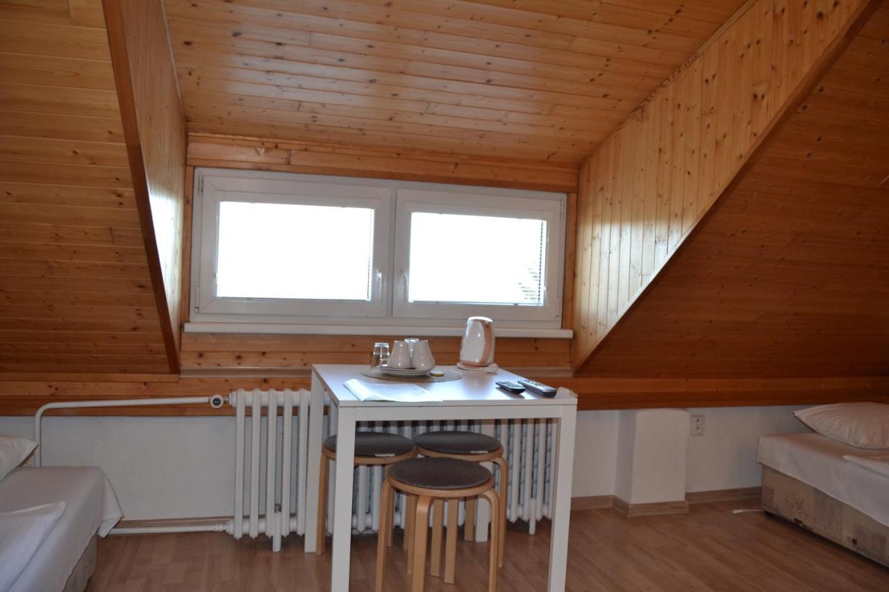 Pension Nika Prague Luaran gambar