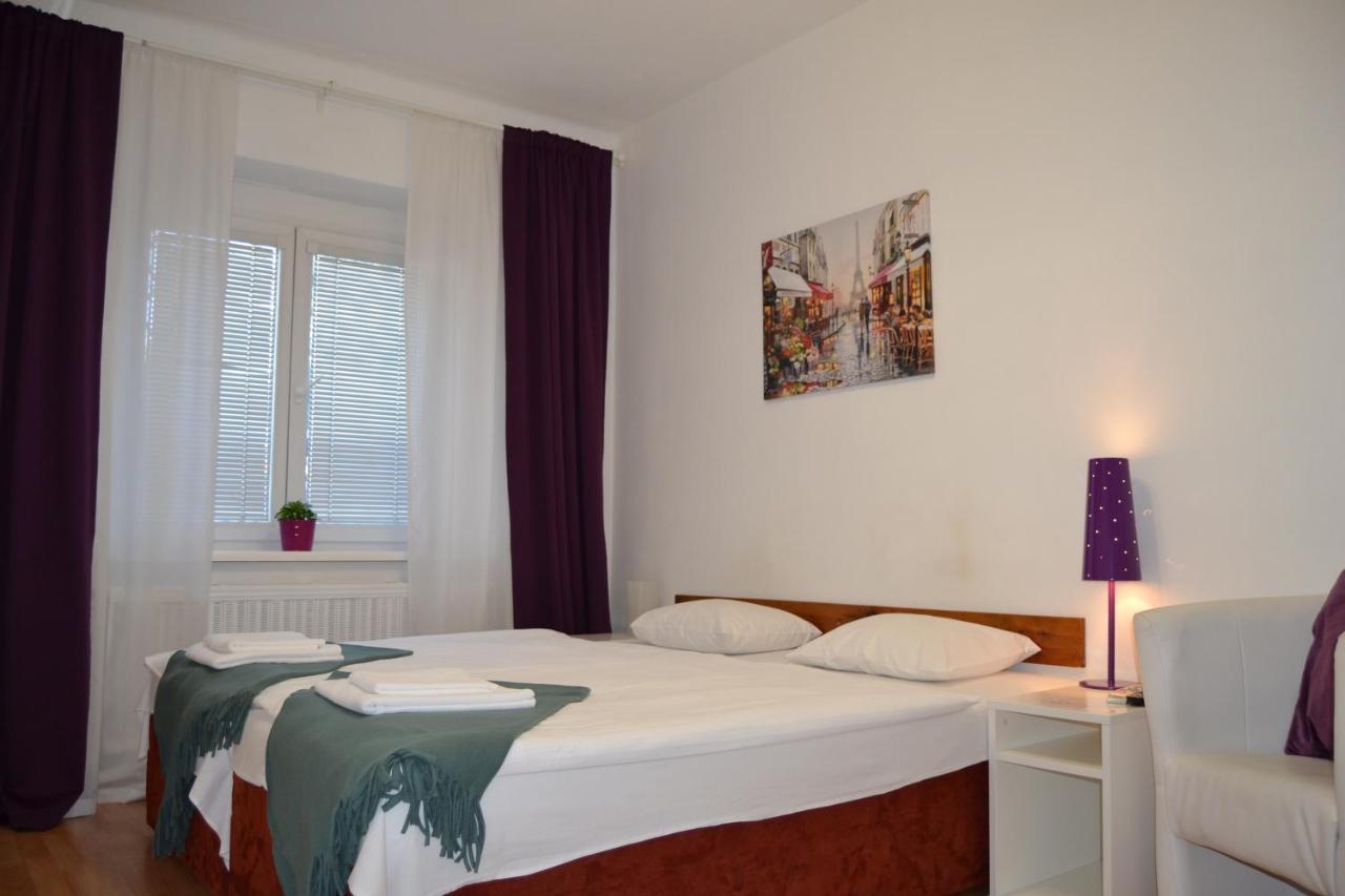 Pension Nika Prague Luaran gambar