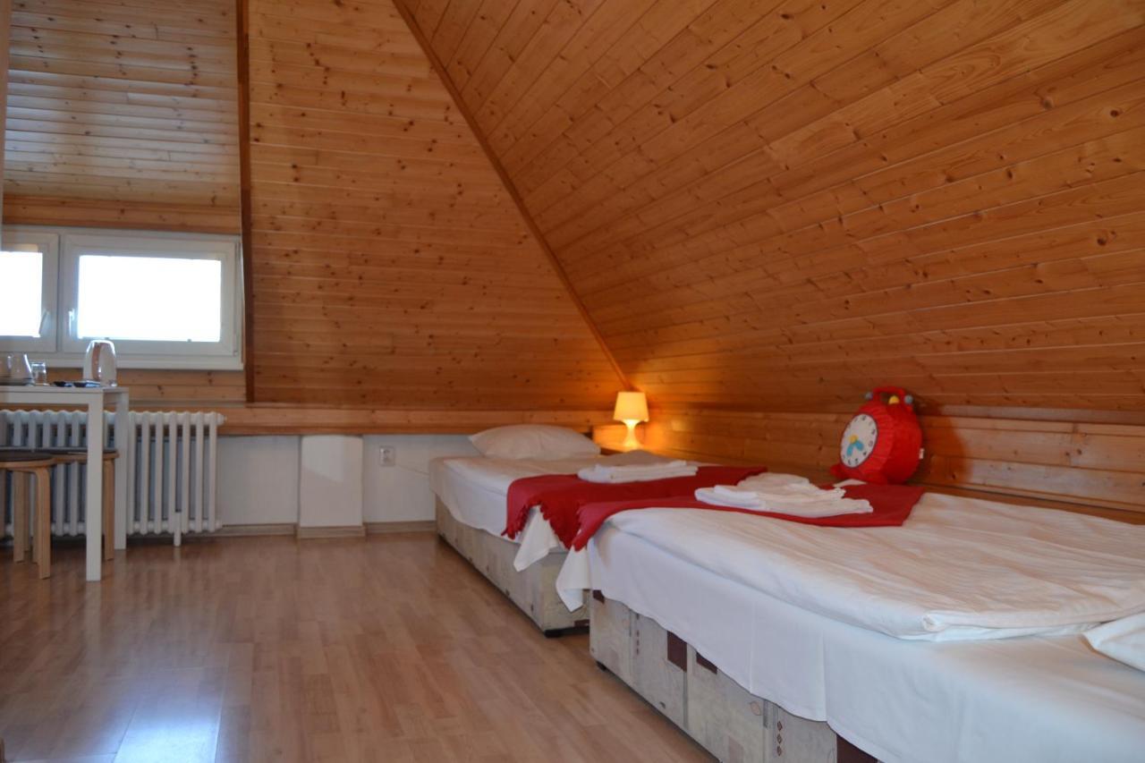 Pension Nika Prague Luaran gambar